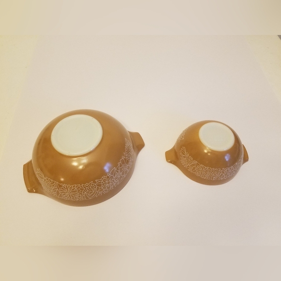 Set of 2 Pyrex Nesting Mixing  Bowls Woodland Cinderella 443 441 Tan - Picture 4 of 16